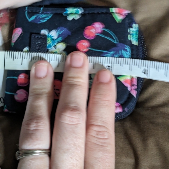 ⭐5for$30 Bundle deal Vera Bradley Travel Takes Contact Case Fruit Grove - Picture 6 of 7